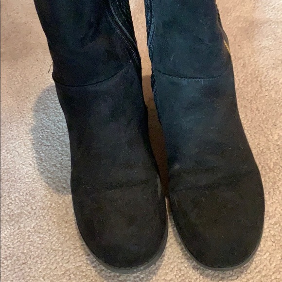 Black tall boots - Picture 2 of 5